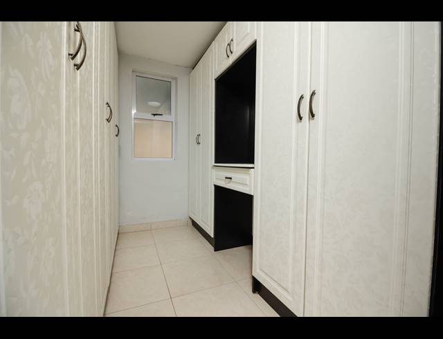 6 BEDROOM FREESTANDING FOR SALE IN ESCOMBE